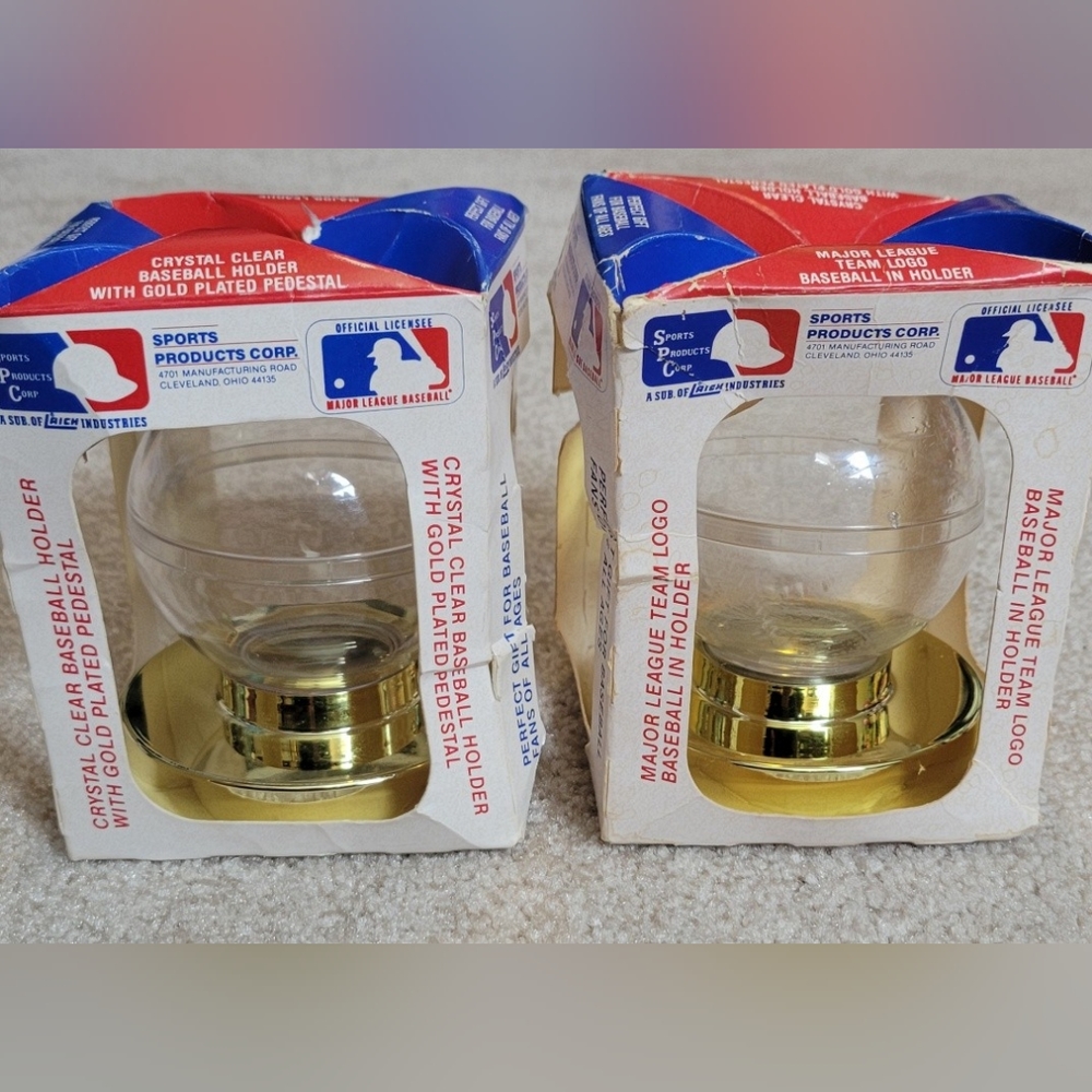 2 crystal clear baseball holder w/ gold plated pedestal MLB official licensee SP